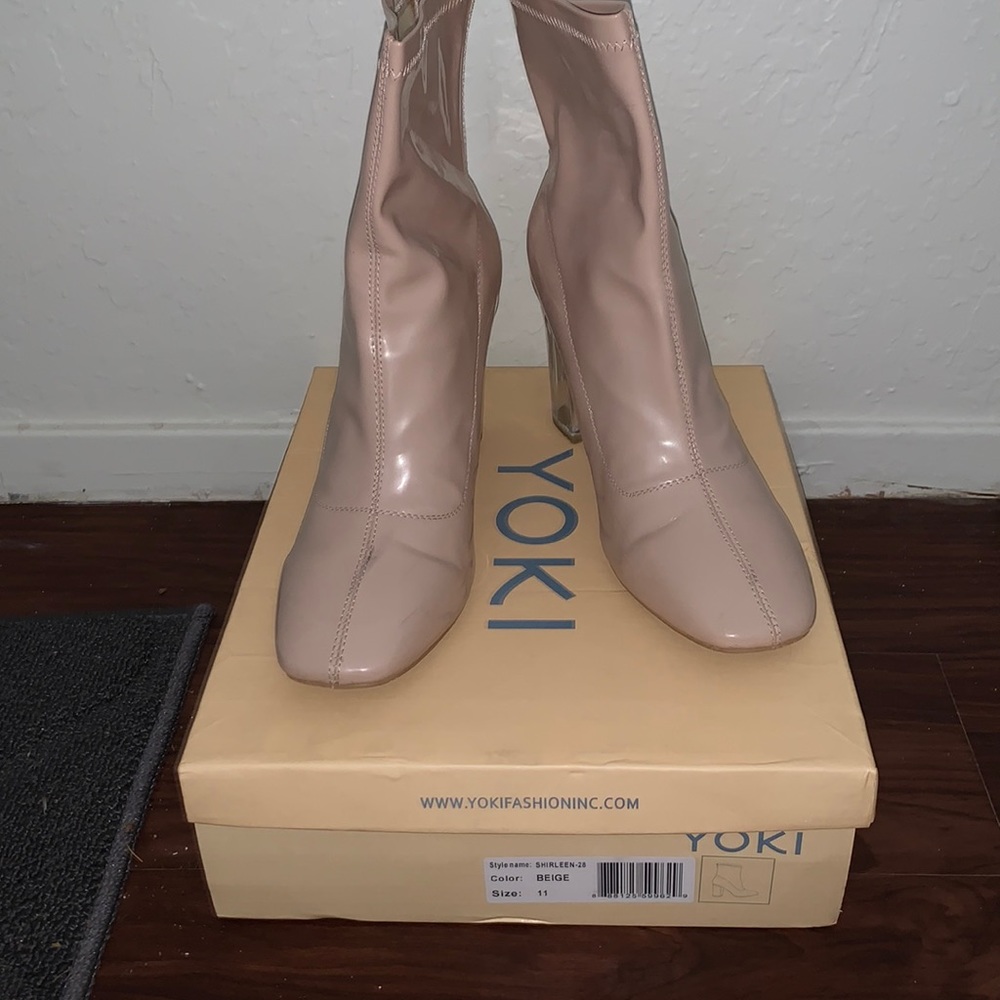 Yoki Faux Patent Beige Ankle Boots Size 11